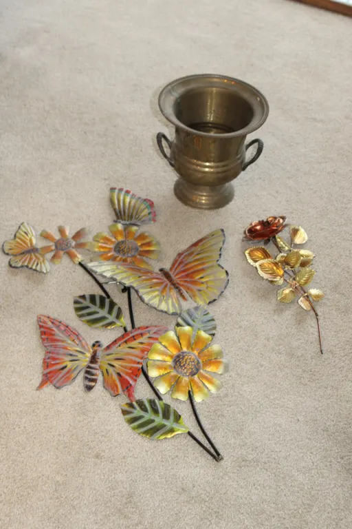 Metal Butterfly & Floral Wall Décor