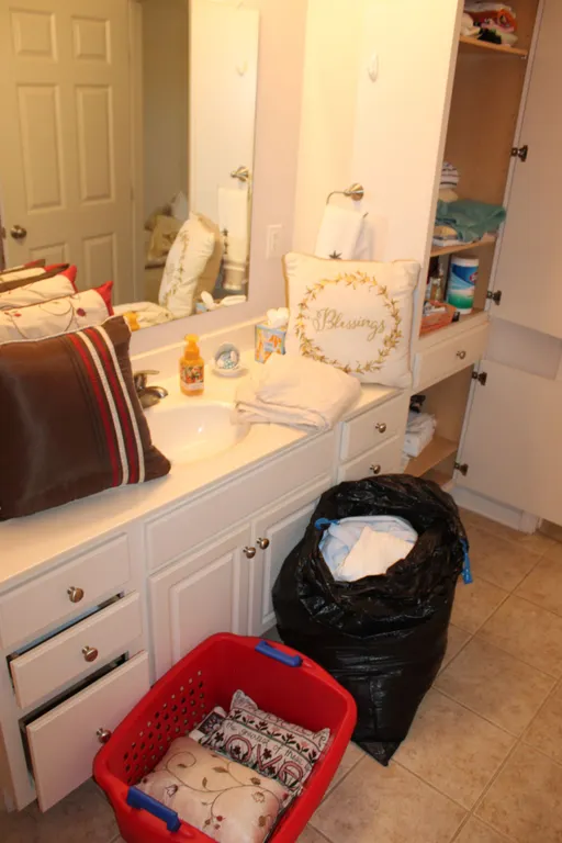 Bath Linens & Décor