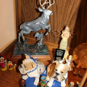 Deer Sculpture, Bulldog Figurines & Collectible Décor