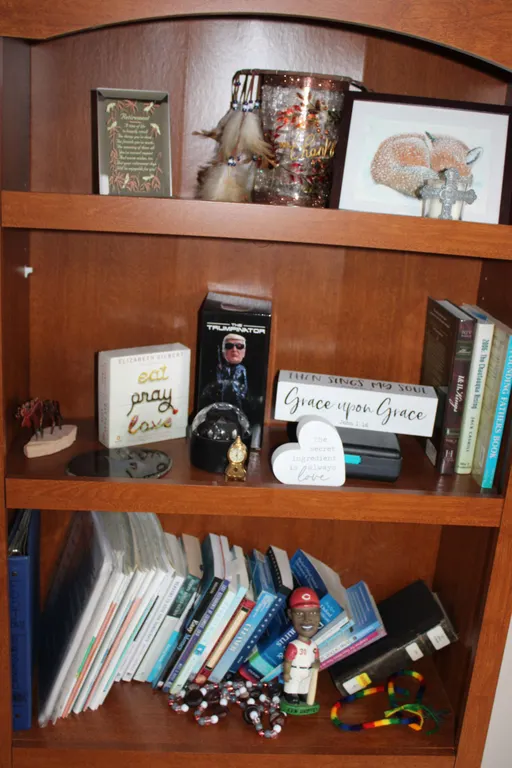Books & Décor