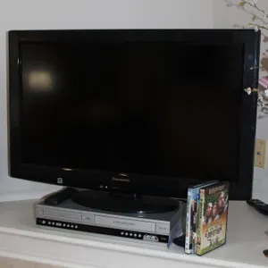 Panasonic 31" Television & Electronics