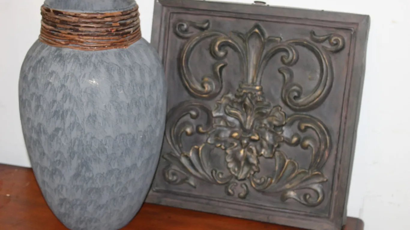 Decorative Vase and Fleur-de-Lis Wall Plaque