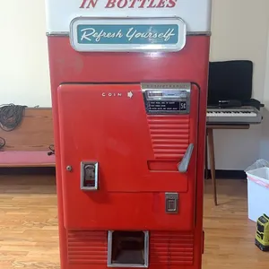 1950s Westinghouse Coca-Cola vending machine – authentic