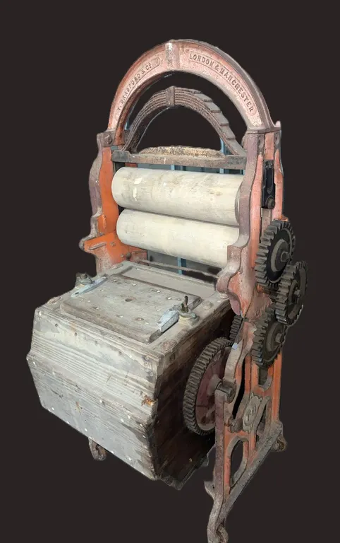 T-Bradford antique cast-iron laundry mangle