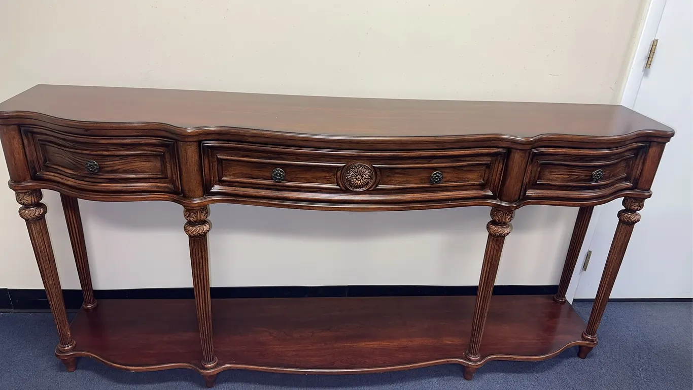 High-quality console table – Butler Furniture