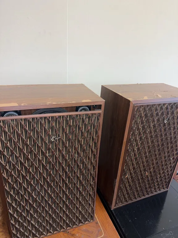 Vintage SANSUI Speakers
