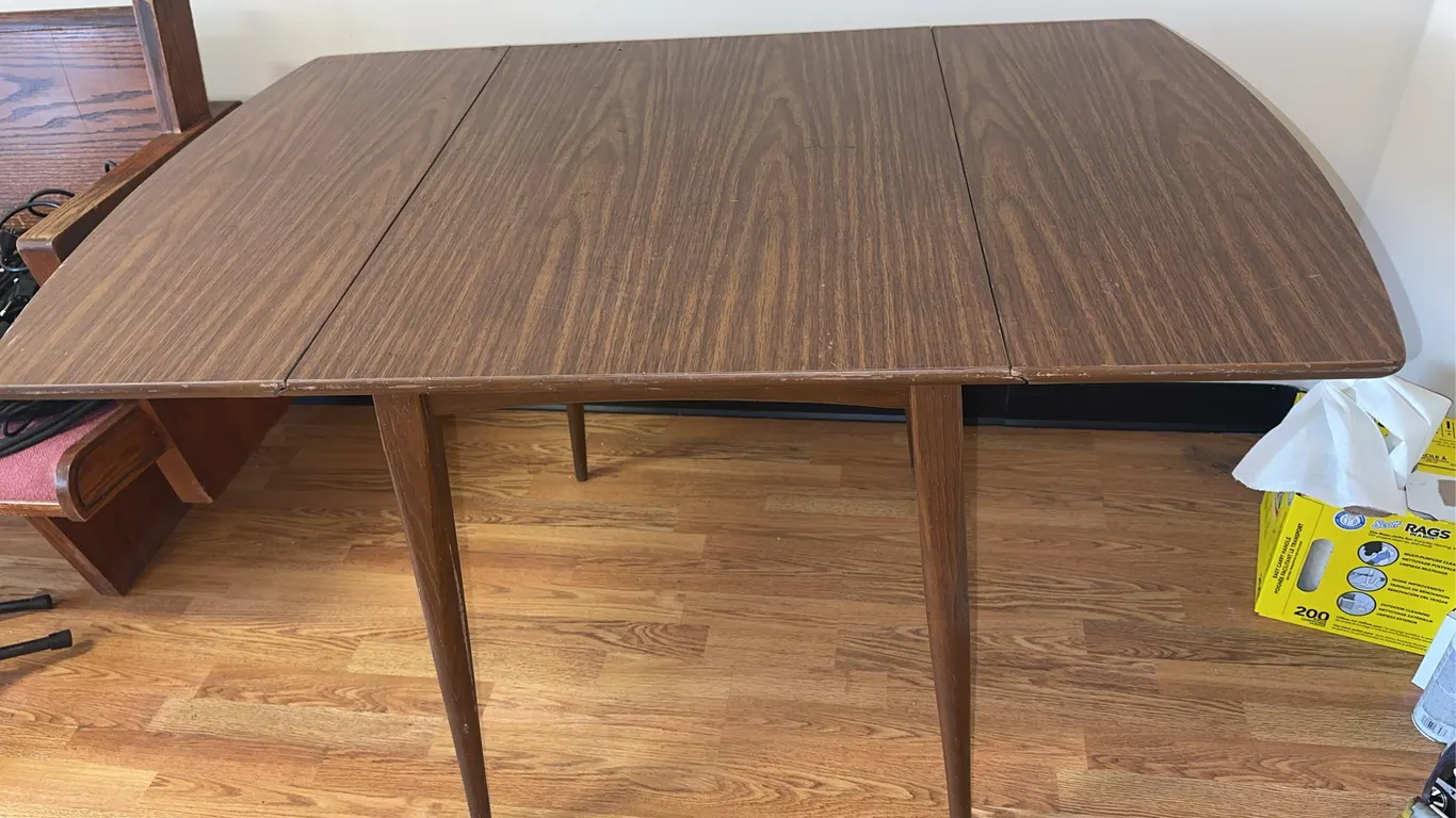 Mid-century drop leaf table