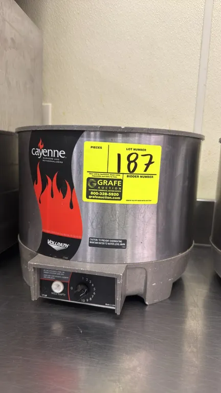 Vollrath Cayenne countertop soup warmer. Features stainless steel exterior, rotary temperature control dial with 1-10 settings, and well empty indicat