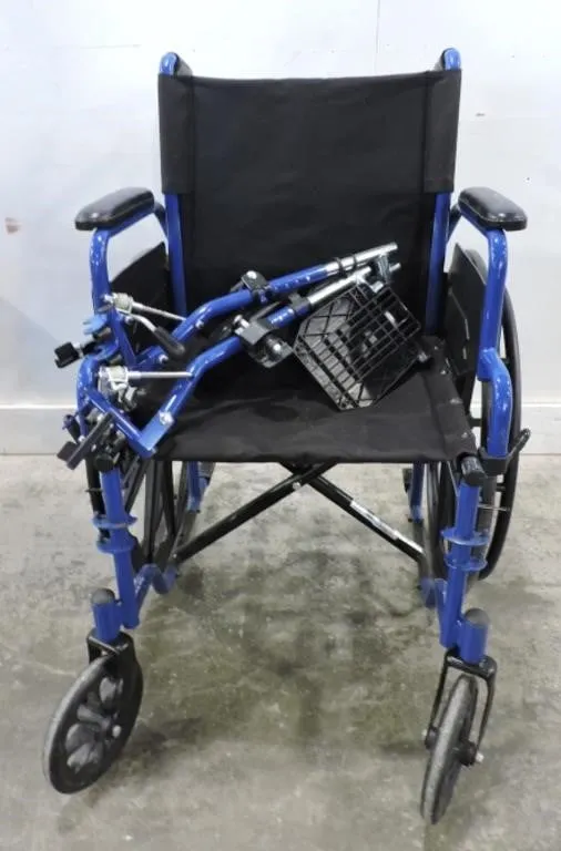 DRIVE BLUE STREAK WHEELCHAIR, SWING AWAY FOOTREST