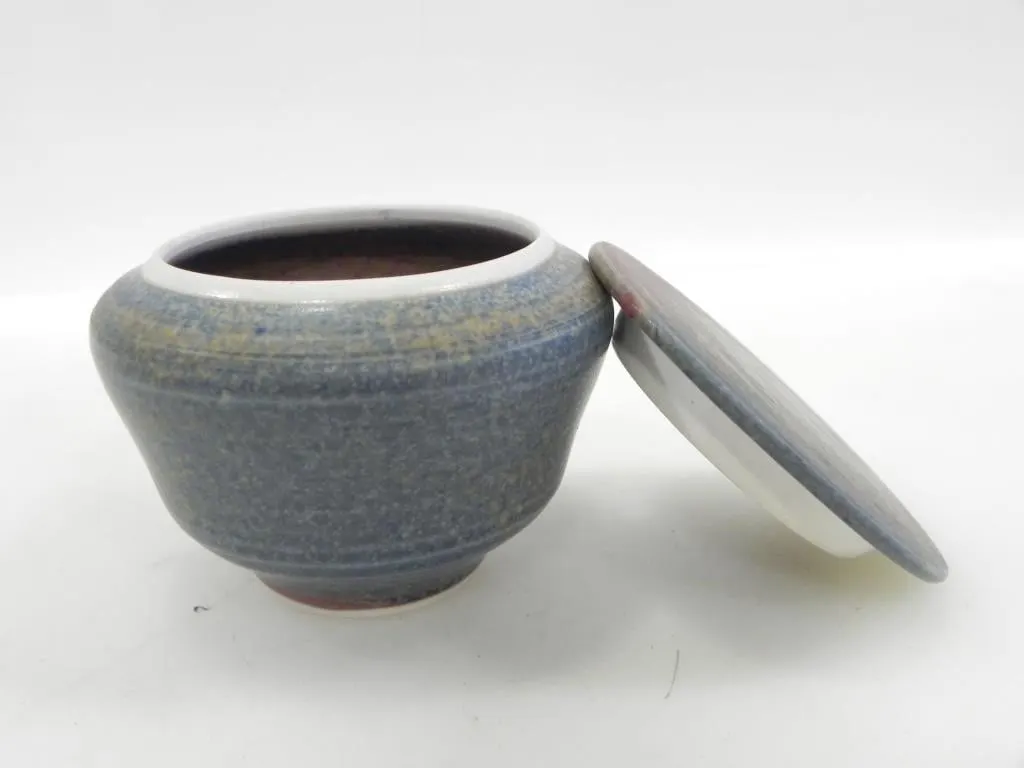 SMALL LIDDED POT W/ BLUE GRY GLAZE