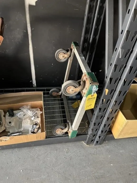 GLASS RACK DOLLY