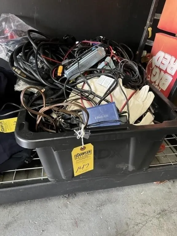 TOT ASSORTED CORDS & CHARGERS