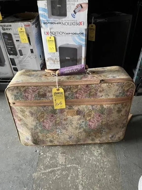 PIECES FLORAL LUGGAGE