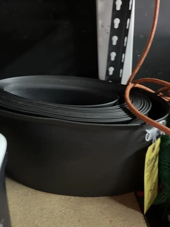 ROLL RUBBER EDGING