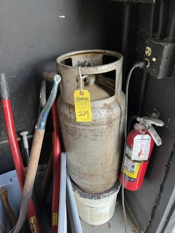 PROPANE TANK FOR FORKLIFT