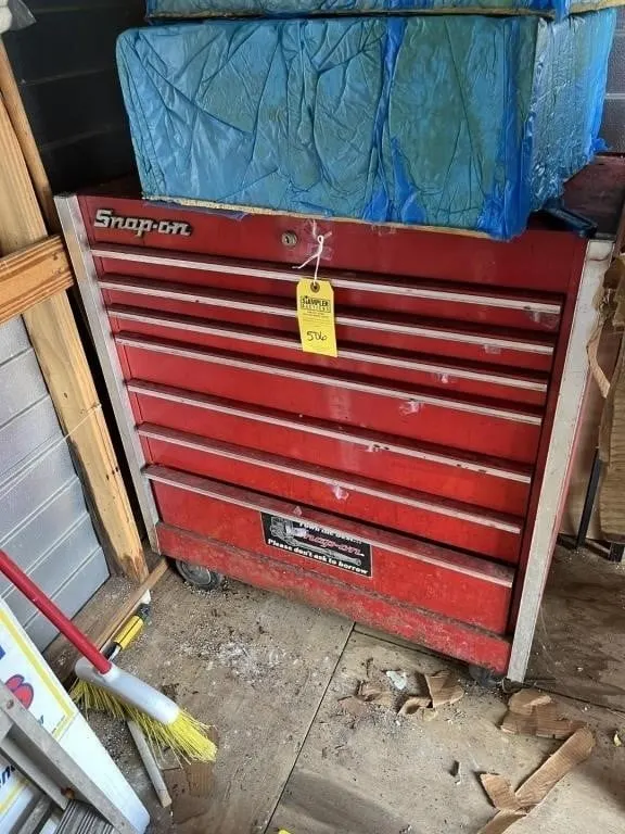 ROLLING SNAP-ON TOOL BOX WITH 7 DRAWERS (LOCATED I