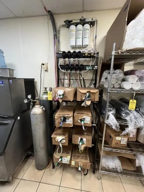 LOT SODA DISPENSER SYSTEM WITH RACK, TANK & CONTEN