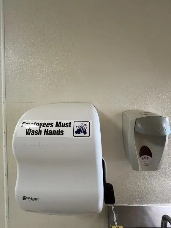 ASSORTED - 1- SOAP DISPENSER / 1- SAN JAMAR PAPER