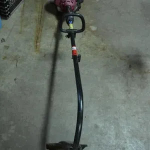 Troy bilt weedeater comes with set of blades