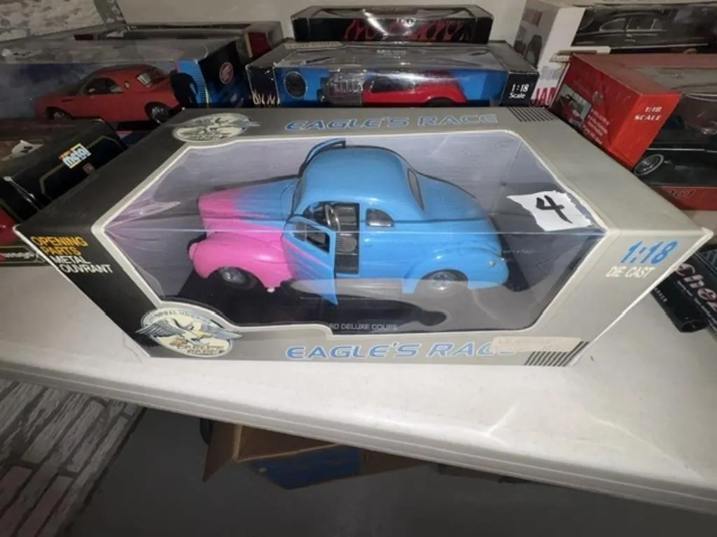 EAGLES RACE FORD DELUXE COUPE