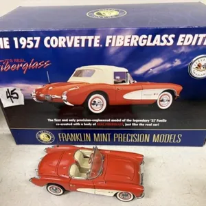 FRANLIN MINT THE 1957 CORVETTE FIBERGLASS