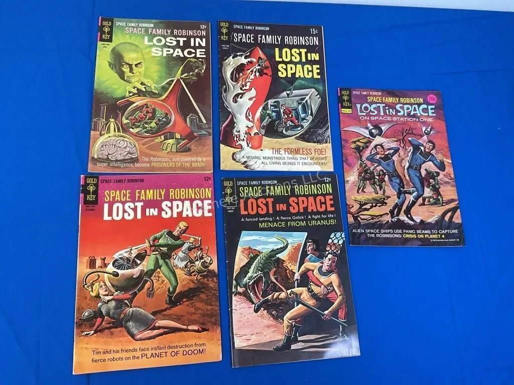 5 Gold Key Comics Space Family Robinson
