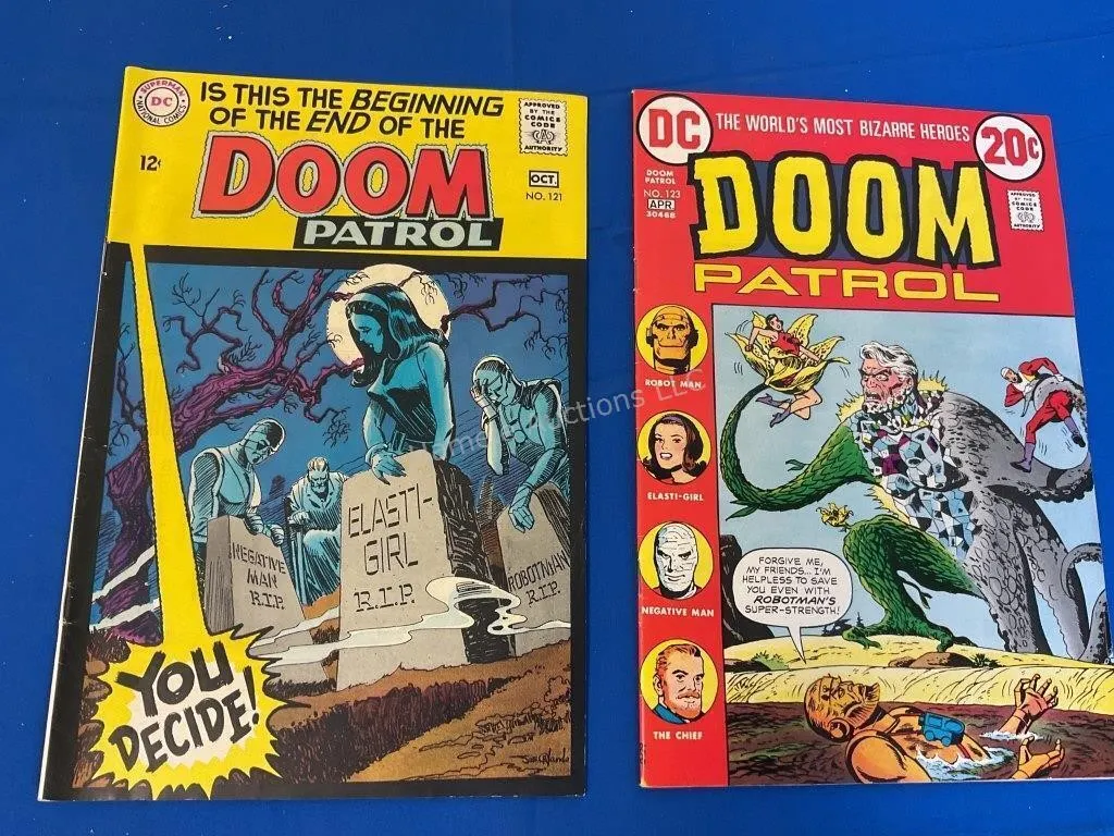 2 DC Comics Doom Patrol 122, 123