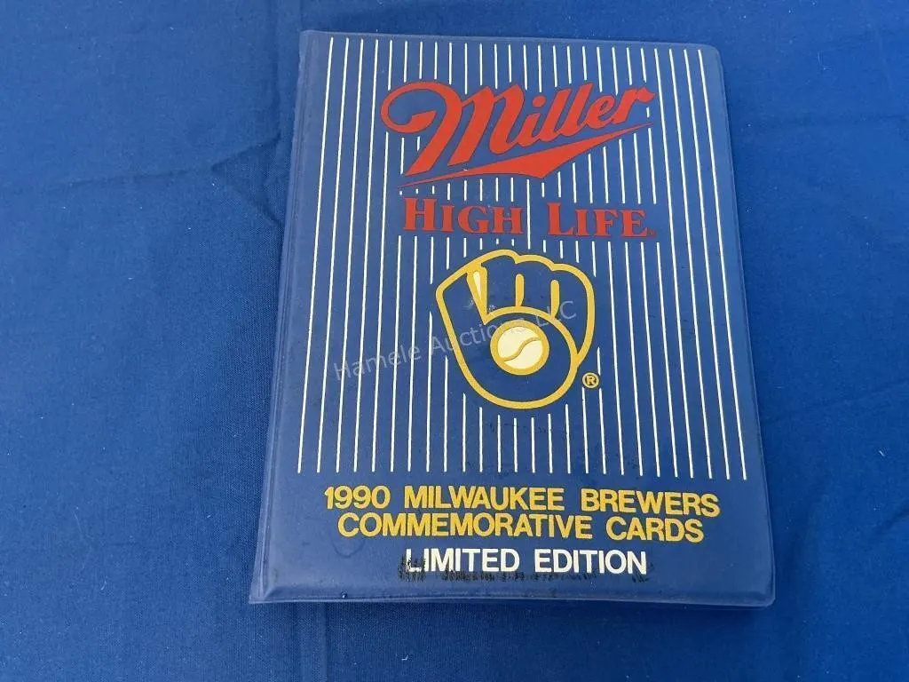 1990 Milwaukee Brewers Baseball Card Album