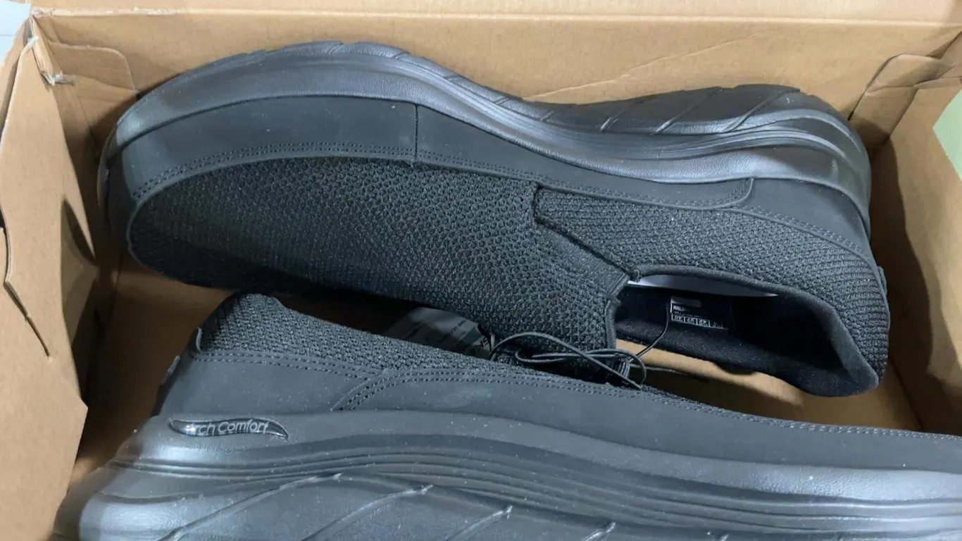 Skechers Arch Comfort Slip On Shoes Black