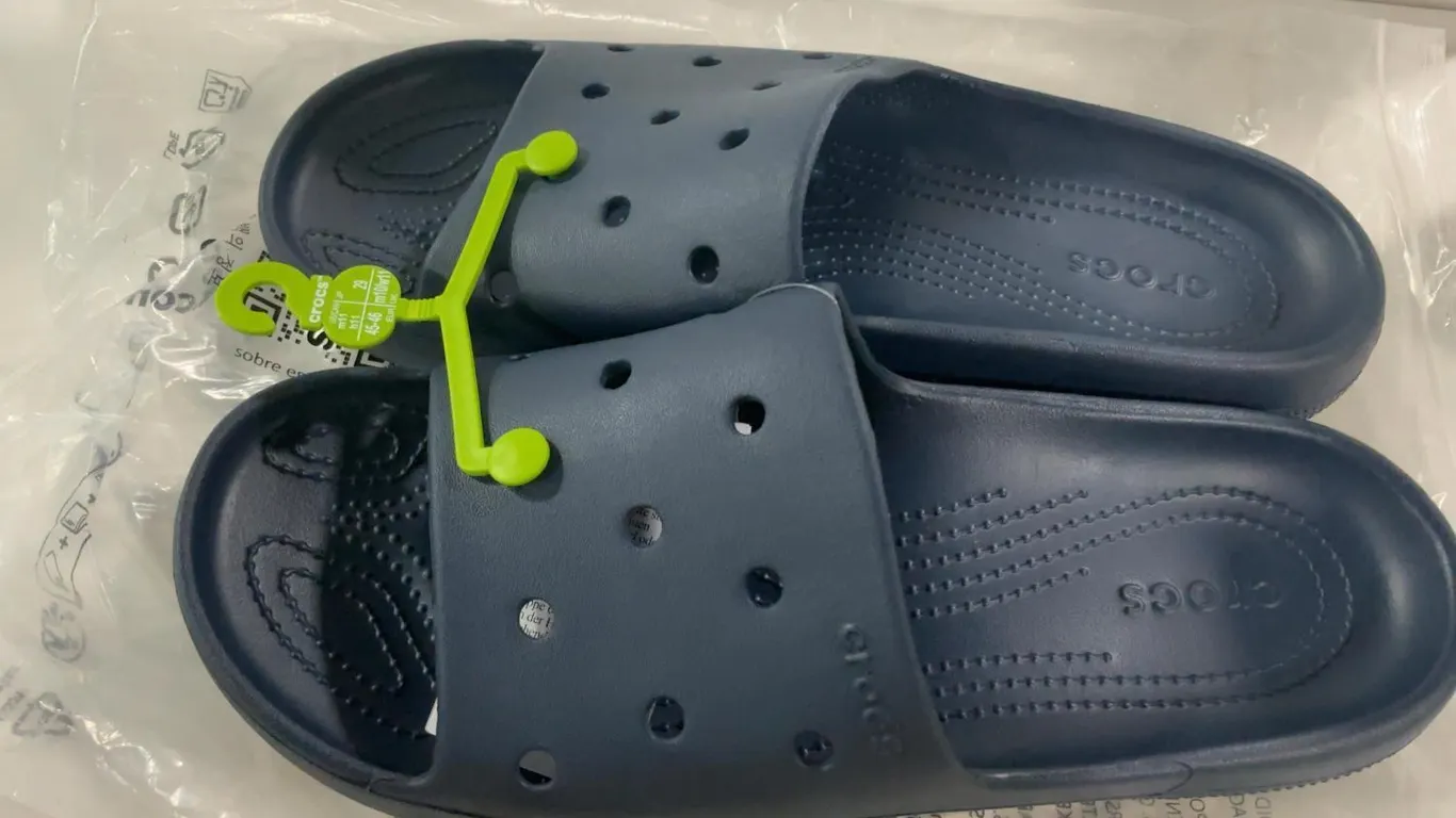 Crocs Classic Slide V2 Sandals Navy Blue Size M11