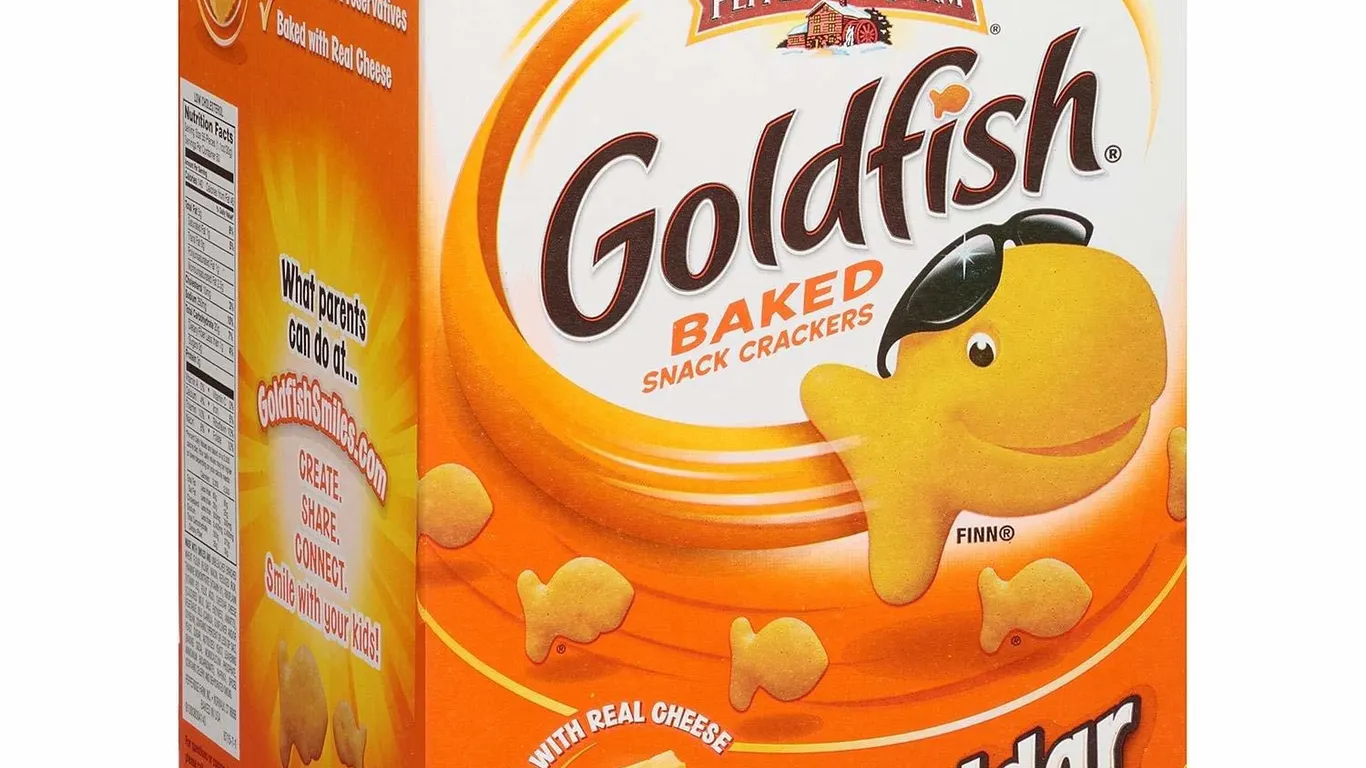 Goldfish Cheddar Snack Crackers 66oz Box