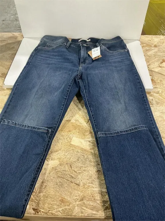 Levis 314 Shaping Straight Jeans Blue 31x32