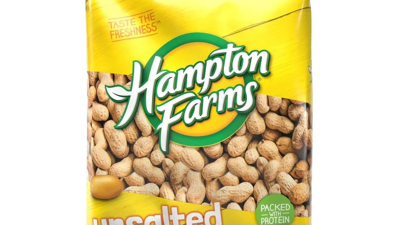 Hampton Farms Roasted In-Shell Peanuts 5 lb. Bag