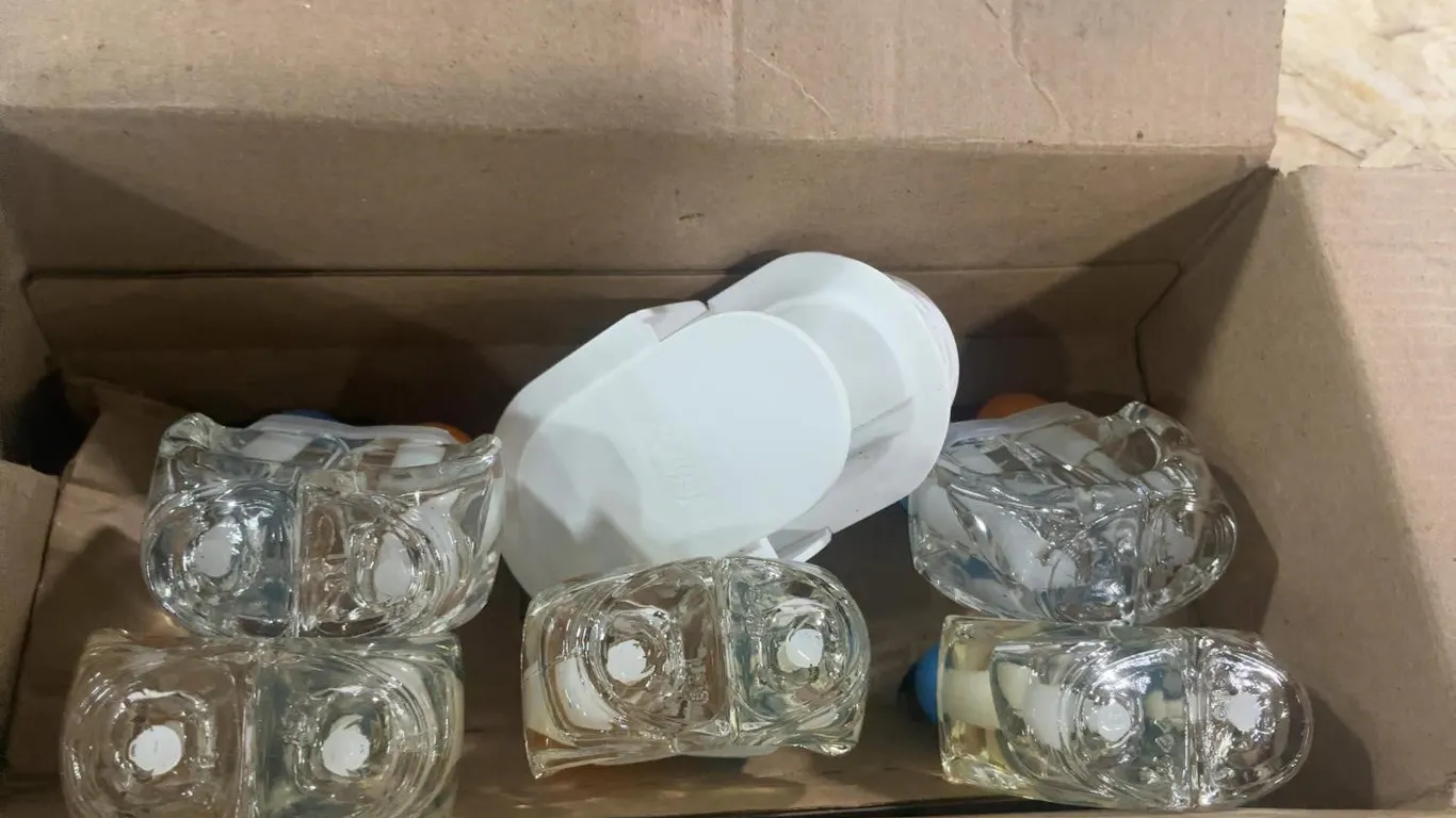 Glade PlugIns Scented Oil Refills And Warmer