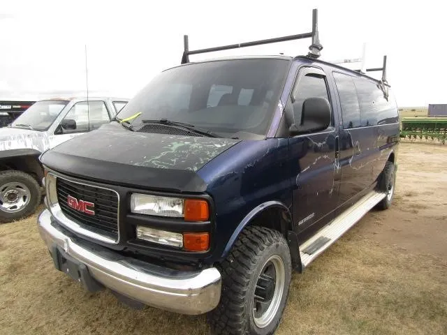 2000 GMC 3500 Savana Van
