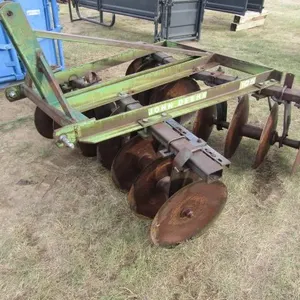 John Deere 105 6-ft 3-Pt Hitch Disc