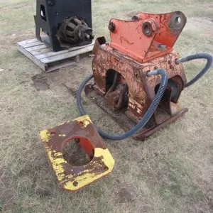 NPK C4C Hydraulic Vibratory Plate Compactor