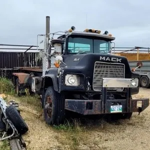 Mack R Series Truck Roll off bin capable OFF SITE