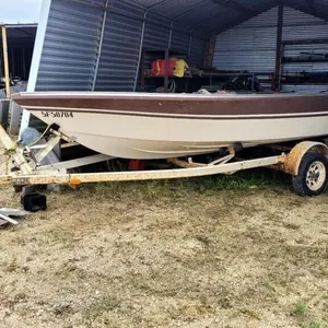 Boat with Trailer no motor OFF SITE PICK UP