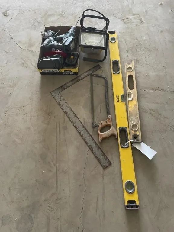 2 Makita Cordless Drills W/ Charger, Stanley 2',4'