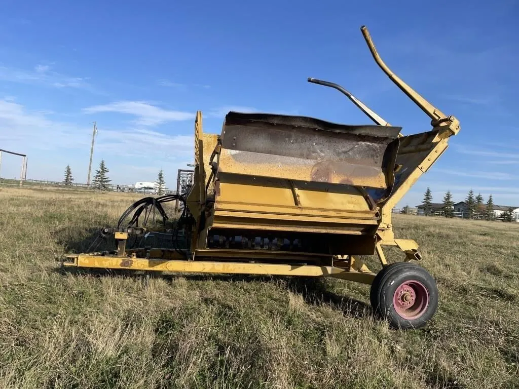 New Holland Haybuster 256 Plus II