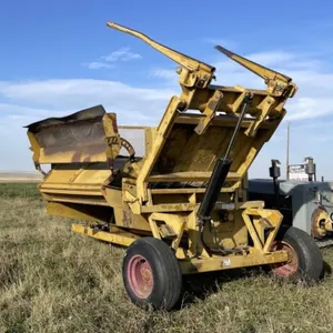 New Holland Haybuster 256 II