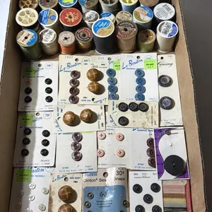 Buttons, Thread