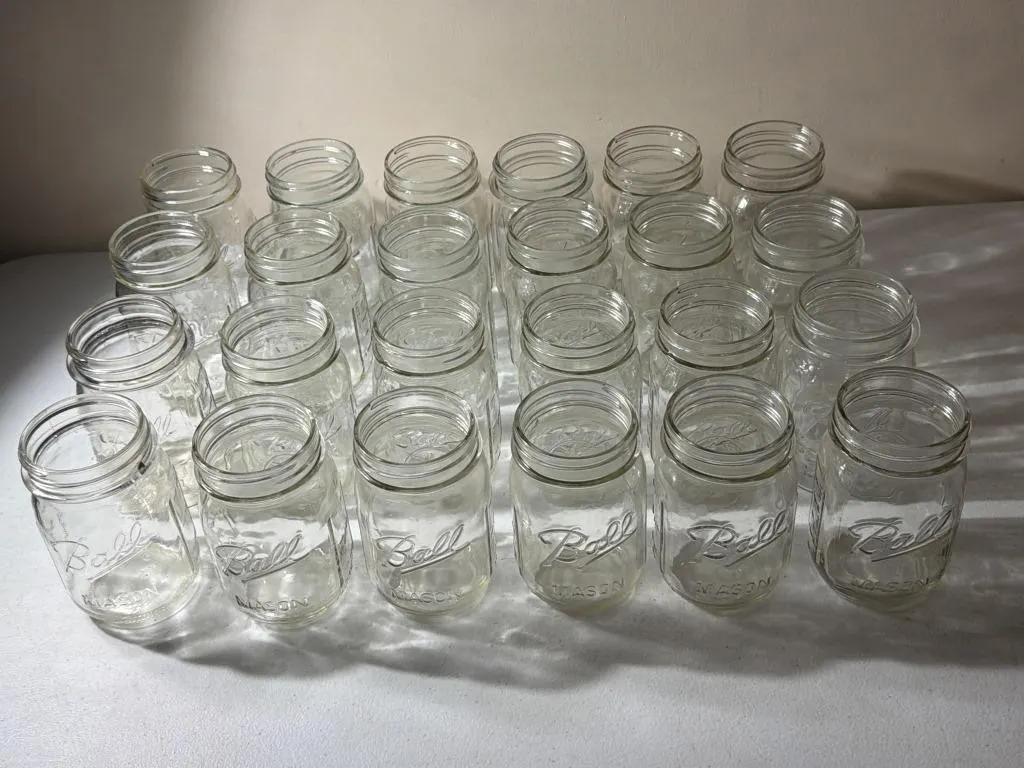 +/-24 Ball Pint Canning Jars