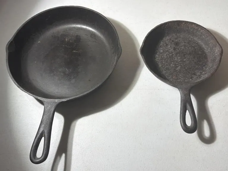 No. 6 Cast Iron Skillet, Skillet Marked 3