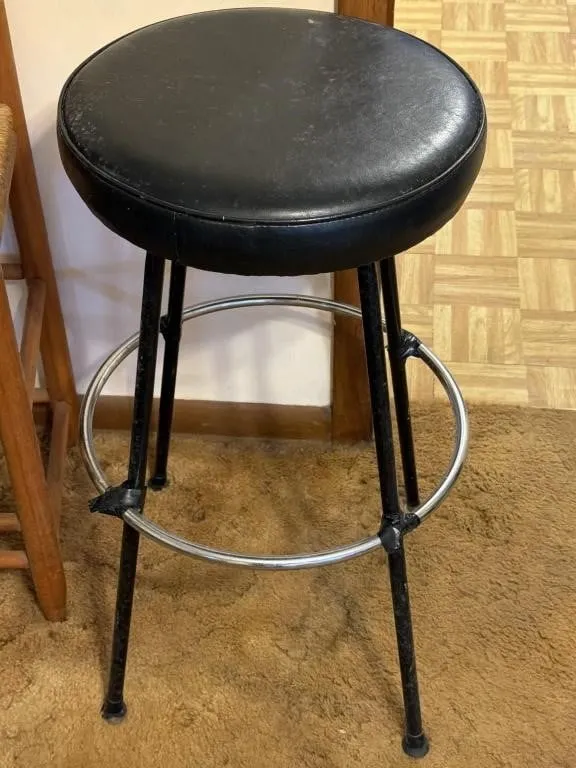 Barstool with Padded Seat, Metal Base 18x30