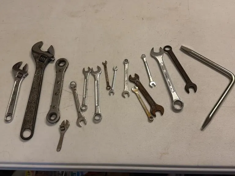 Adjustable Wrenches, Ratcheting Wrench, End