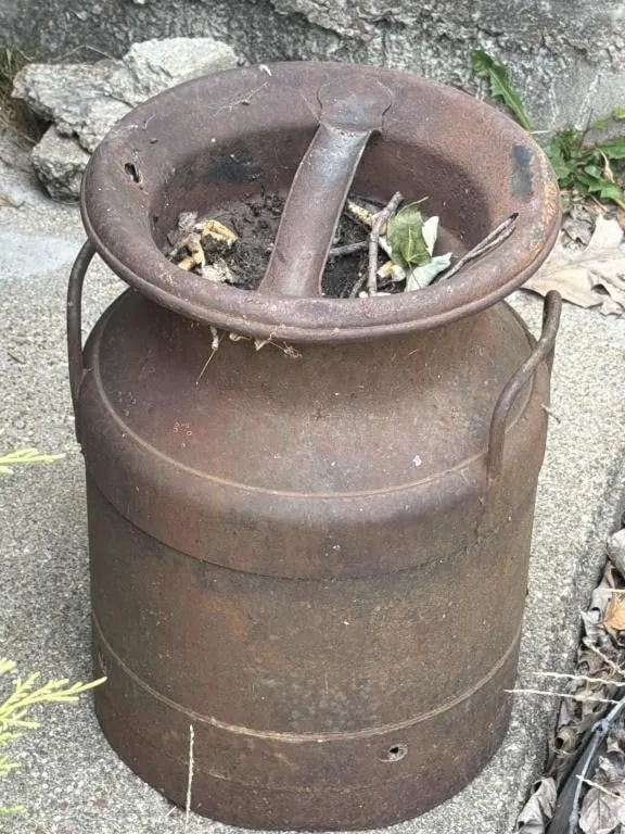 Metal Dairy Can 10x14
