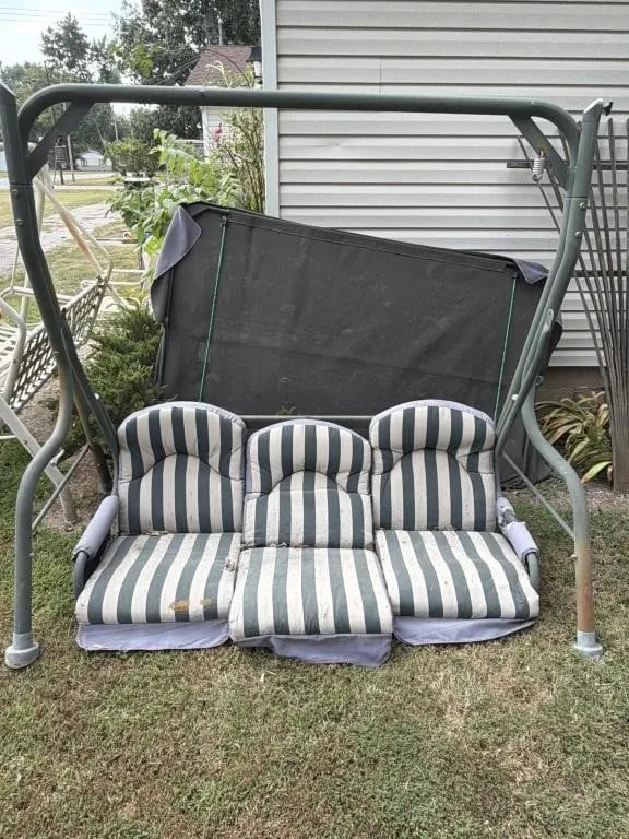 Green Swing With Frame and Canopy 77x40x68