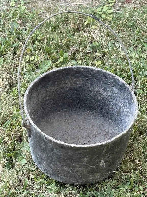 Cast Iron Kettle Flower Pot with Feet & Bail